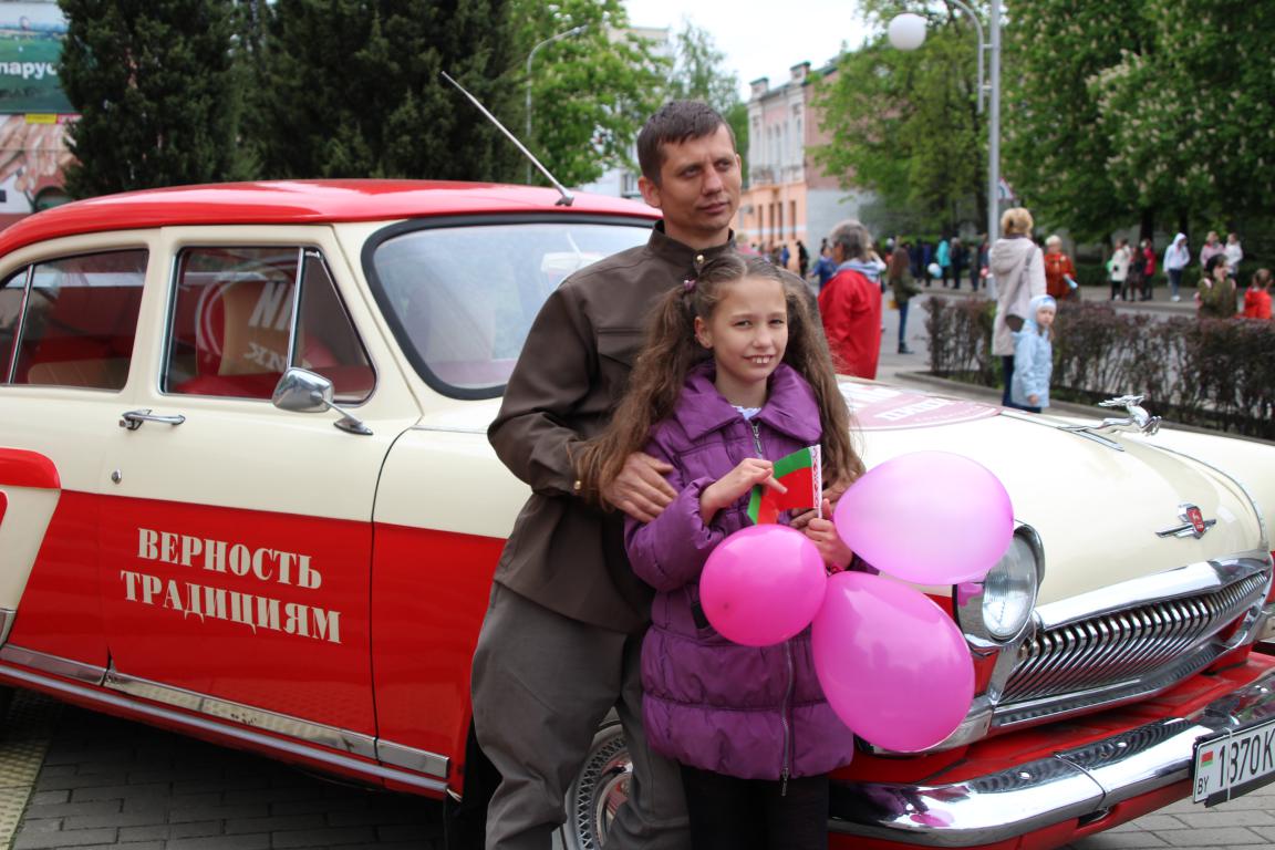 Беларусь помнит: в Бобруйске отмечают День Победы!